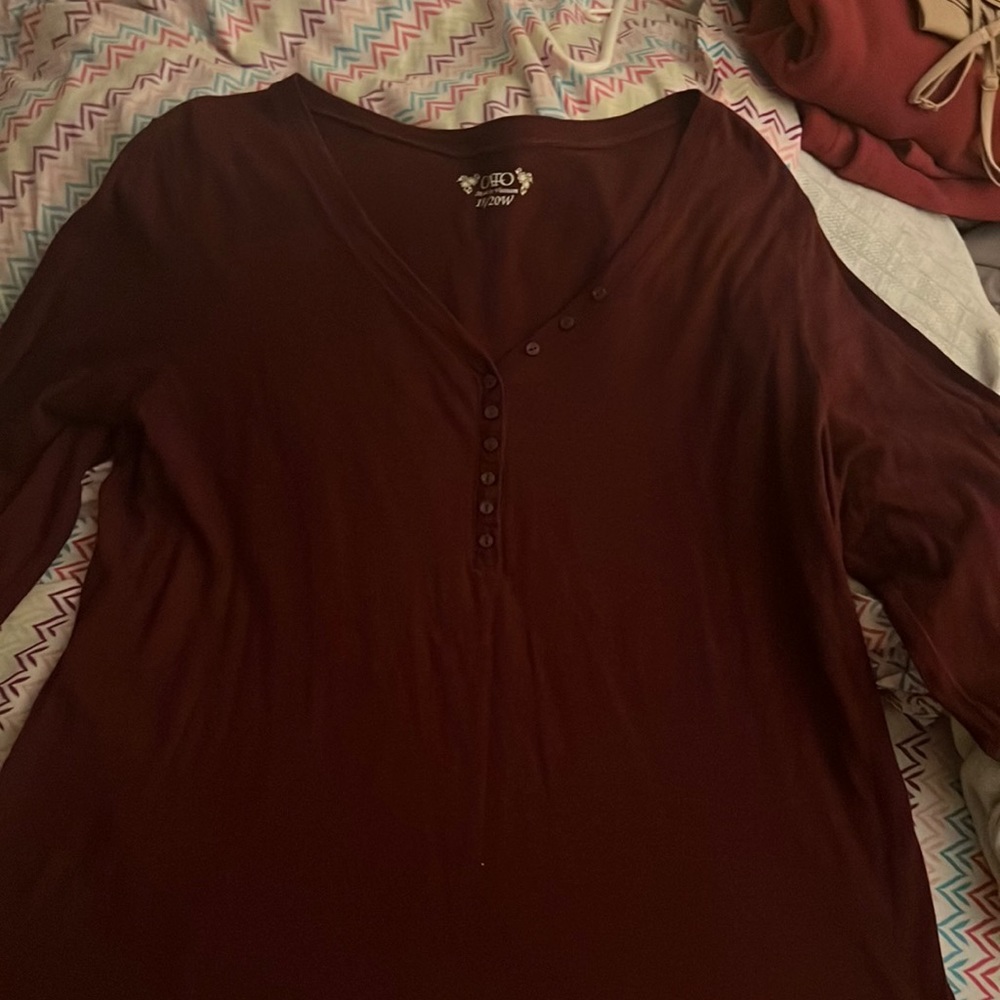 Long sleeve burgundy button up top
